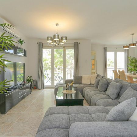 Presidential Suite Villamartin Plaza Av Brisas 67 Alicante Exterior photo
