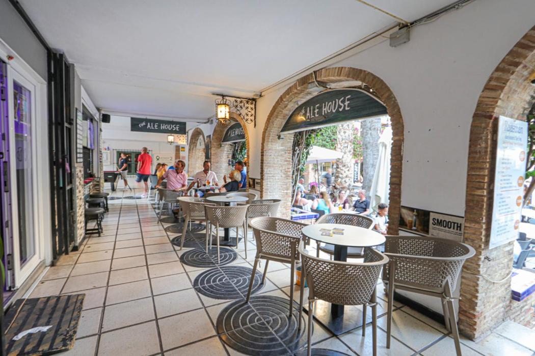 Presidential Suite Villamartin Plaza Av Brisas 67 Alicante Exterior photo
