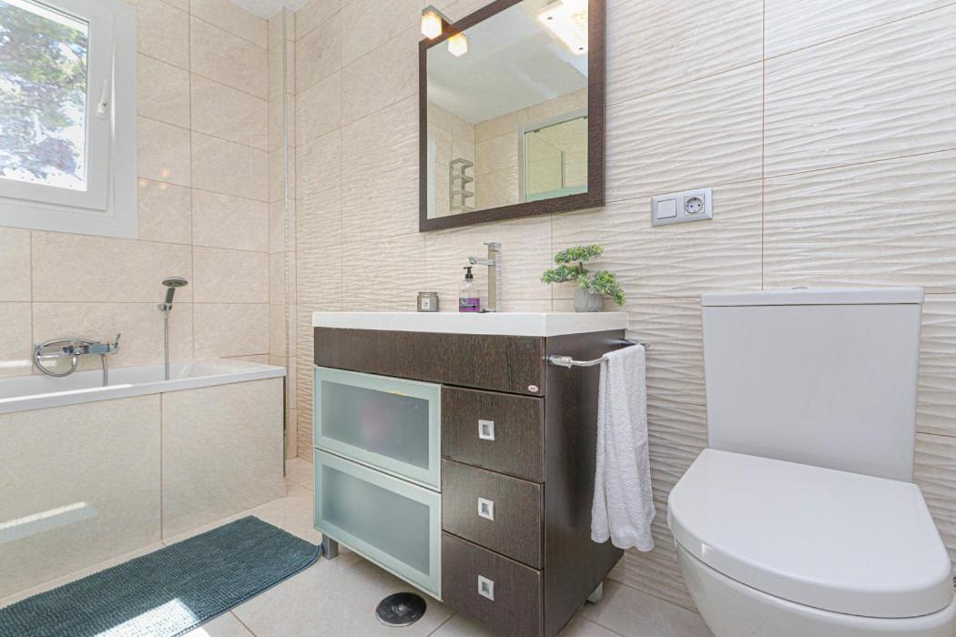 Presidential Suite Villamartin Plaza Av Brisas 67 Alicante Exterior photo