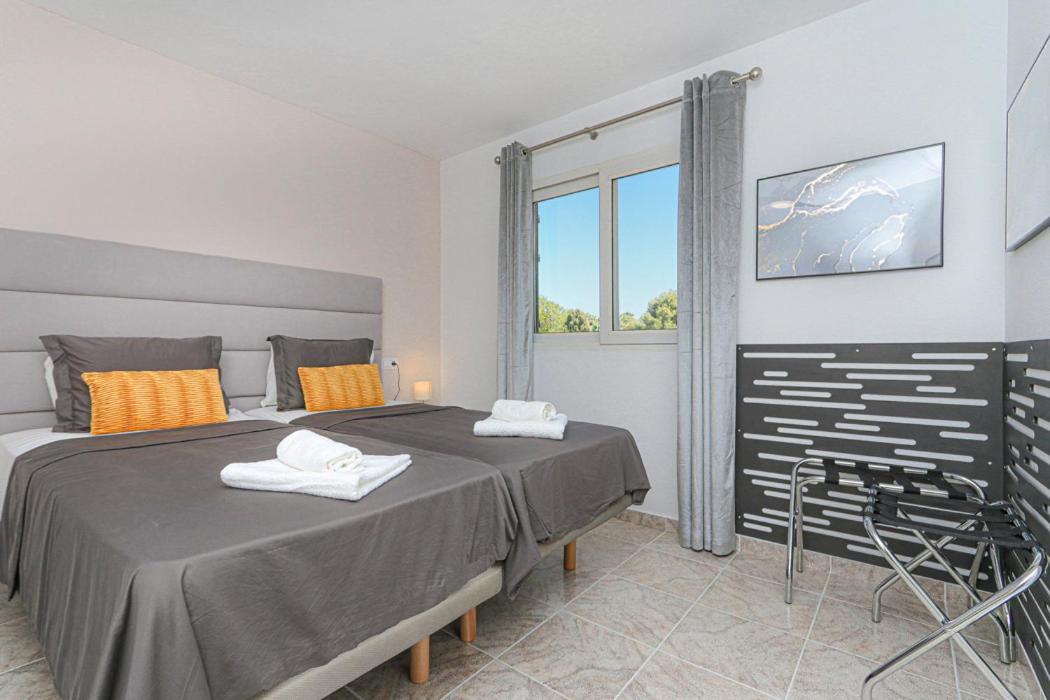 Presidential Suite Villamartin Plaza Av Brisas 67 Alicante Exterior photo