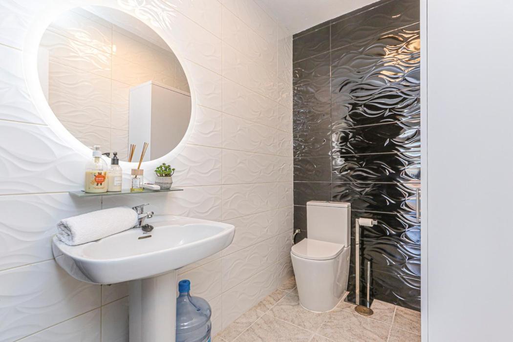 Presidential Suite Villamartin Plaza Av Brisas 67 Alicante Exterior photo