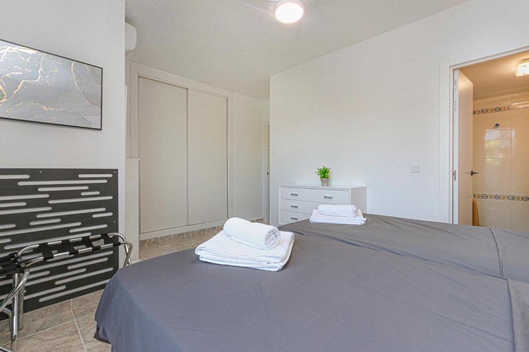 Presidential Suite Villamartin Plaza Av Brisas 67 Alicante Exterior photo